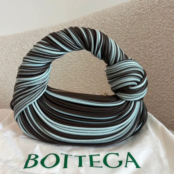 Authentic Bottega Veneta Mini Jodie Bag - Picture 1 of 8